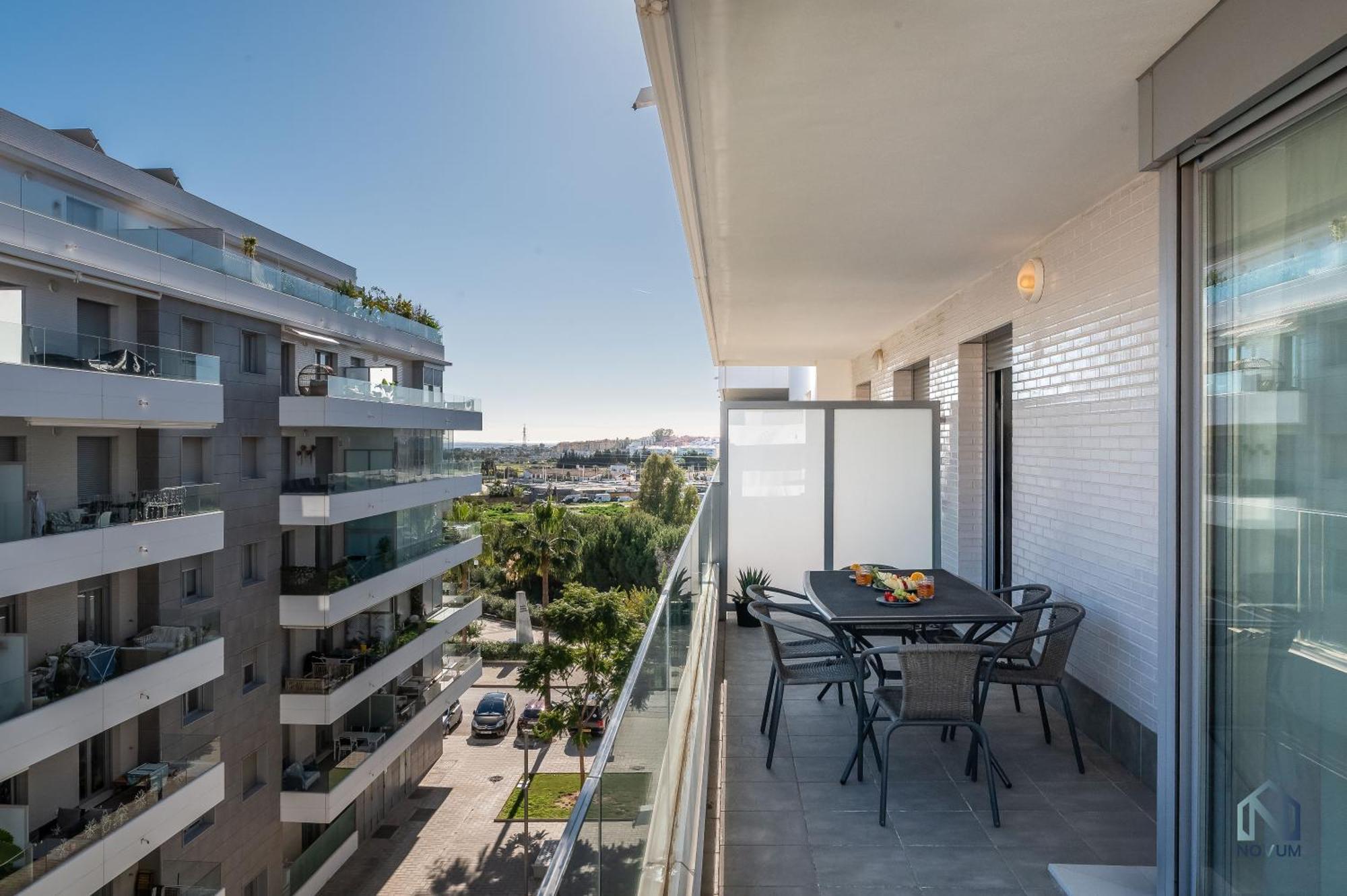Newly Built 3 Bdrm Modern W Gym, Pool, & Views Marbellac